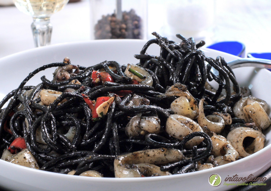 spaghetti al nero di seppia