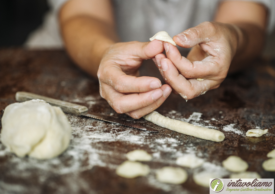 Preparazione Orecchiette intavoliamo